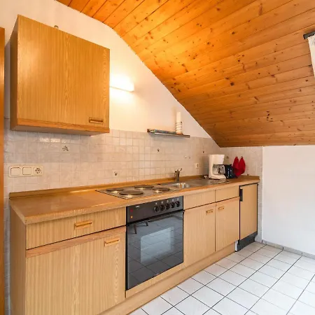 Vakantiehuis Delightful With Terrace *