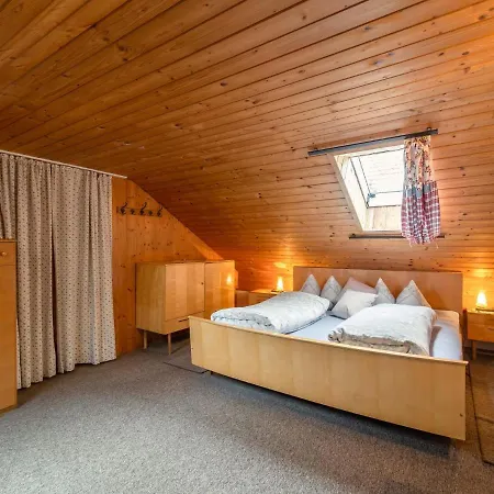 Vakantiehuis Delightful With Terrace *