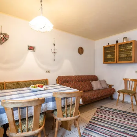 Vakantiehuis Delightful With Terrace